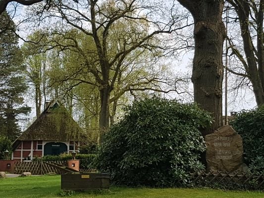 Lemsahler Dorfplatz-Romantik