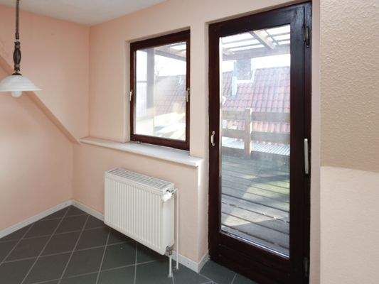 7. Zugang zum Balkon.jpg