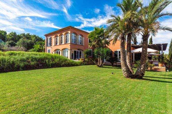 Sehr gepflegtes Anwesen