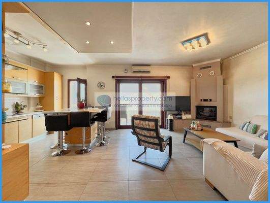 3360414330fc498d89f32be10859af26-original