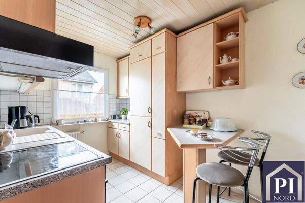 Küche mit Sitzplatz