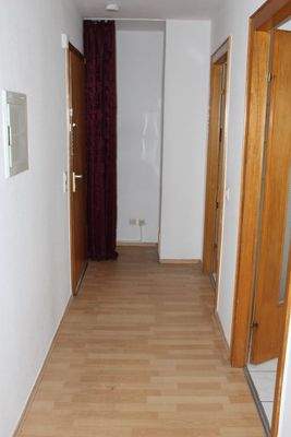 Diele: Blick Wohnen zur WE