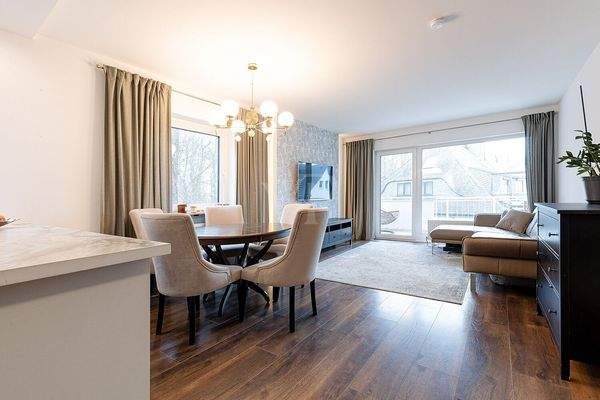 Offener Wohn- und Essbereich