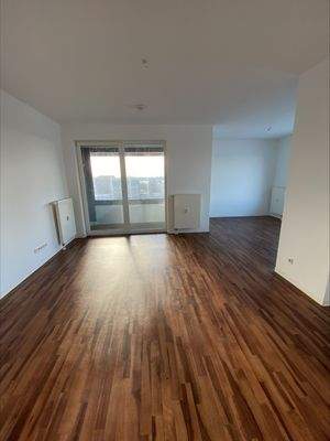 Gerberstr. 31 4. OG Esszimmer Wohnzimmer.jpeg