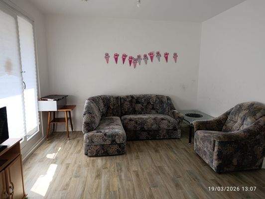 Wohnzimmer (Mietermöbel)