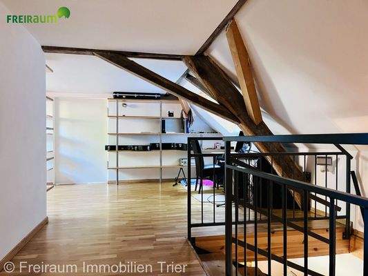 Aufgang/ Galerie Obergeschoss