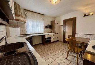 Große Küche mit Frühstecksecke