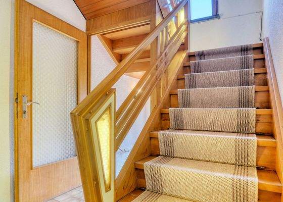 Treppe vom EG ins OG