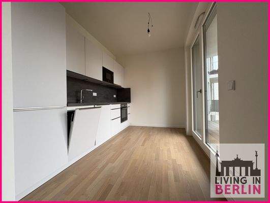 Küche mit Einbauküche