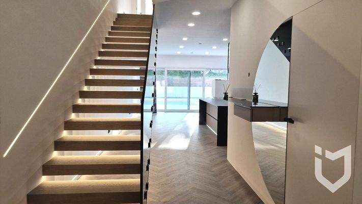 AufgangOG/Wohnbereich Top 5