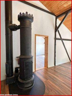 WE 4 Dachgeschoss Historischer Ofen