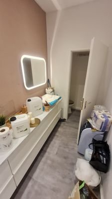 Lagerberich mit WC