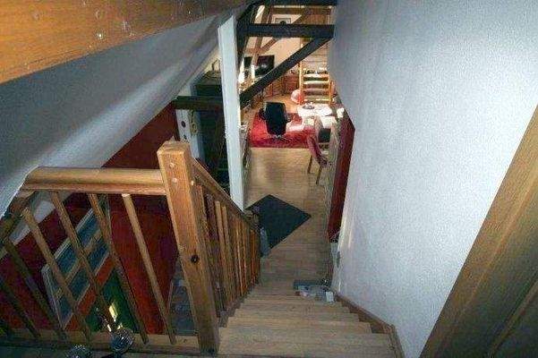 Aufgang Kinder- und Gästezimmer