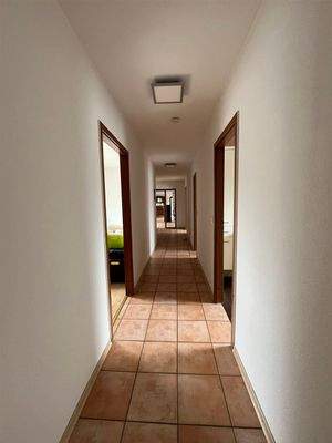 Flur in Gegenrichtung