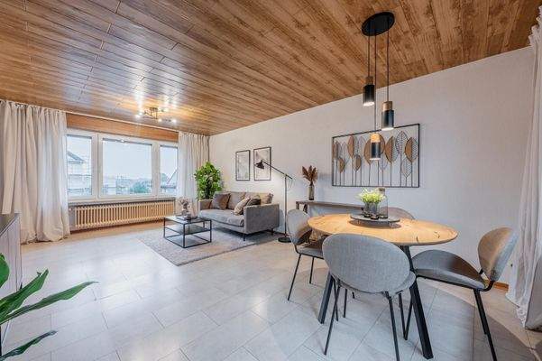 Wohn-/Essbereich (rechts)