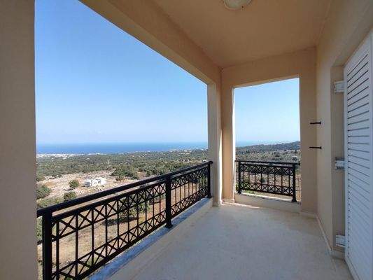 Kreta, Atsipopoulo: Schöne geräumige Villa mit Meerblick und Bergblick zu verkaufen