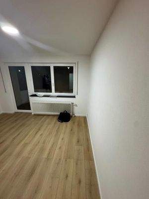 18 WoZi mit Balkonzugang