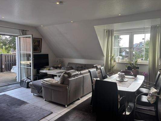 Wohn- und Essbereich - 1. OG