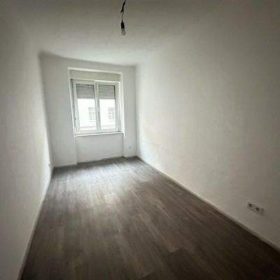 20251106_151847700_iOS