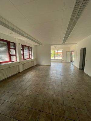 Büro/ Empfang EG.