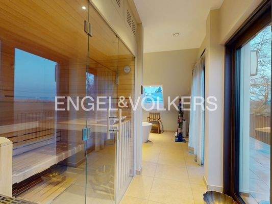 Vom Schlafzimmer zum Master-Bad en suite