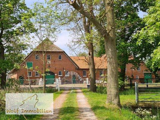 Gutshof in Alleinlage