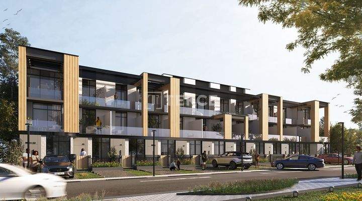 3-Storey Villas with Gardens in a Gated Complex in Başakşehir