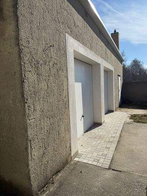 zwei Garagen incl. Eingang HWR .jpeg