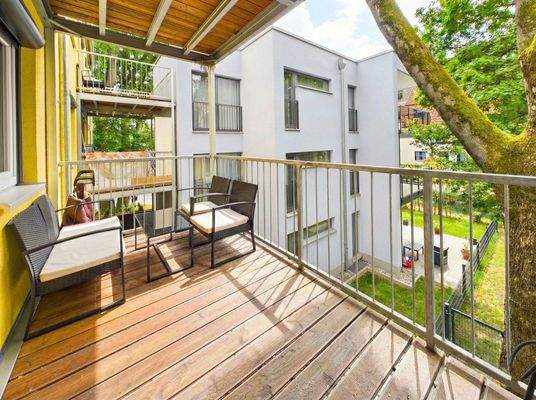 Balkon mit Wasserblick