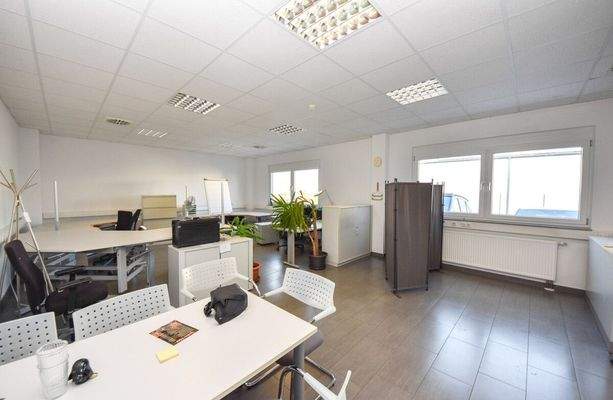Großraum Büro EG