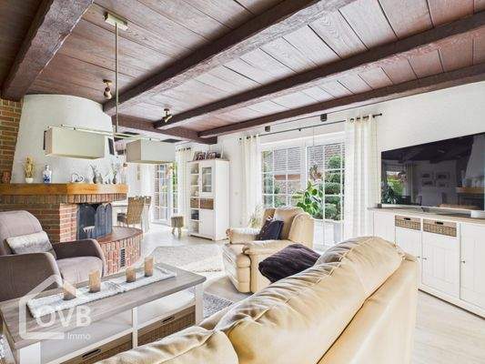 EG Wohnzimmer mit Kamin