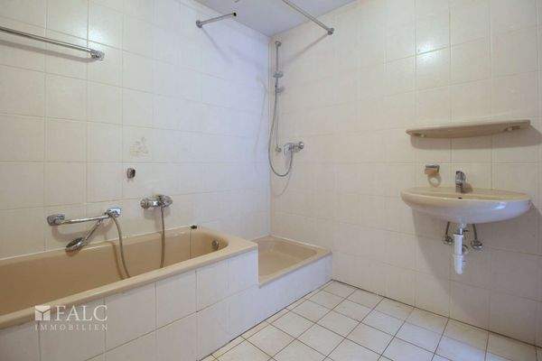 Badezimmer 1. OG links