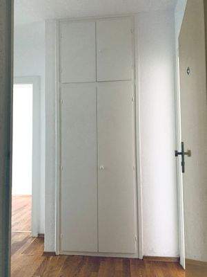 Eingang / Einbauschrank im Flur