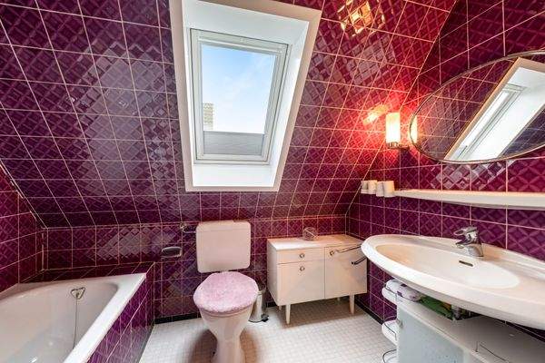 Badezimmer im Dachgeschoss