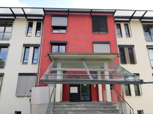 Hauseingang m.Treppenlift