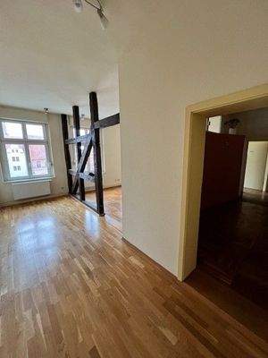 von links in die Fläche.jpg