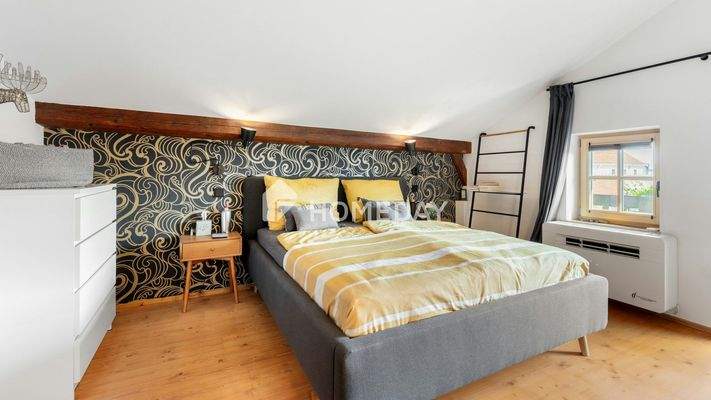 2. OG Schlafzimmer 1