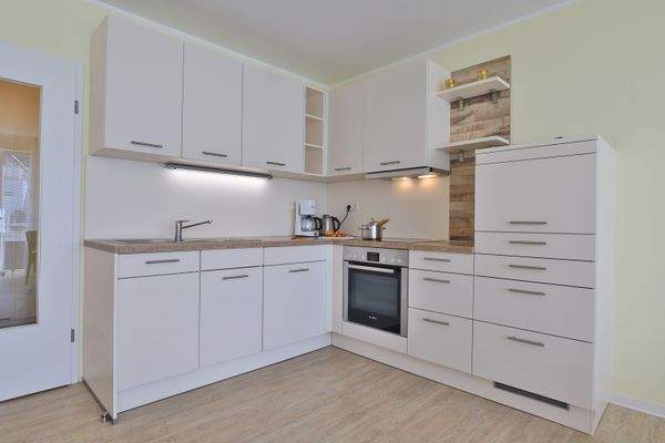 moderne, integrierte Einbauküche