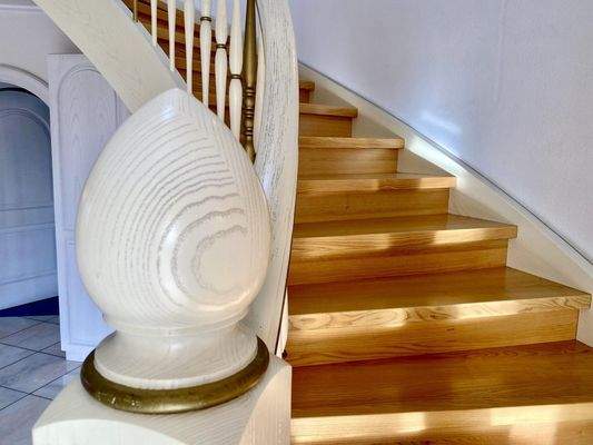 Massivholztreppe Esche