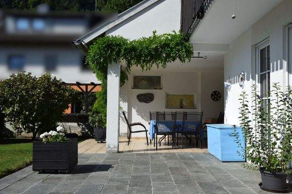 Überdachte Terrasse