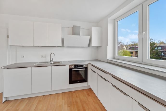 Teilmodernisierte Dachgeschosswohnung in Düsseldorf-Hassels