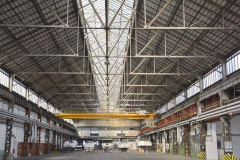 Berlin Halle, Berlin Hallenfläche