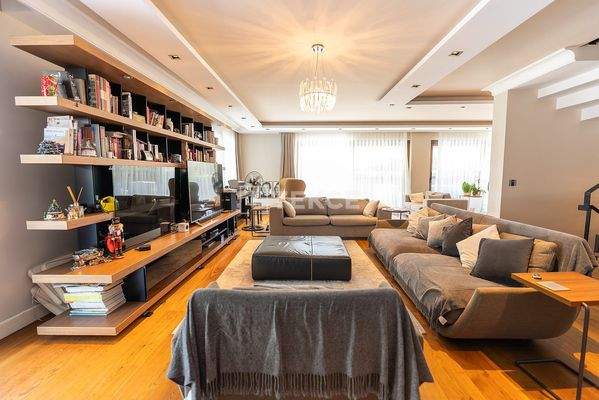 Luxurious Villa with Forest and Sea Views in Sarıyer İstanbul