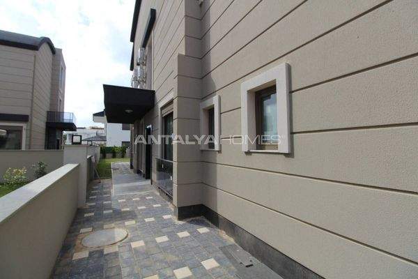 Key-Ready Flats in Complex with Pool Near the Beach in Belek