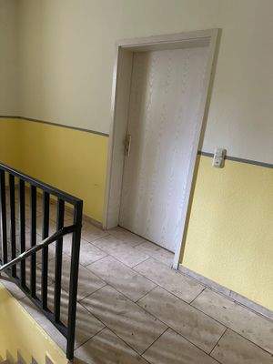 Werdau 1.OG 1-R-W Eingangstür.jpg