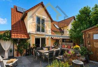 Terrasse direkt neben Küche