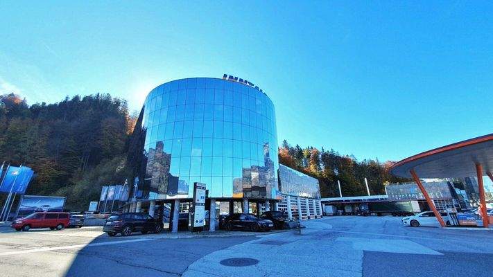 Außenansicht, Büroflächen in sehr günstiger Lage zu mieten