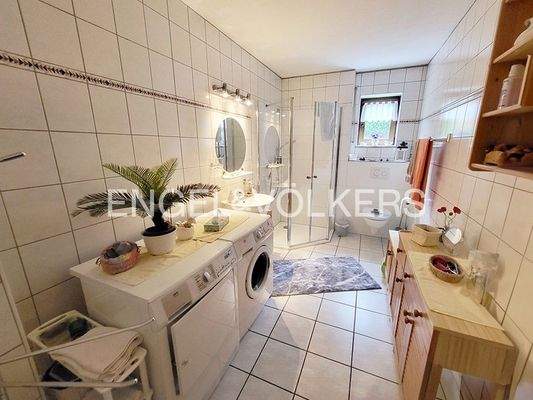 Badezimmer  im Souterrain