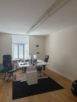 Einzel o. zwei Bürozimmer.jpg