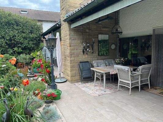 Terrasse mit Sitzecke.jpg